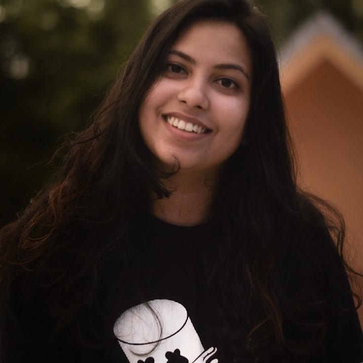 Giulia Rossi - Founder of Orchard Paper Trail